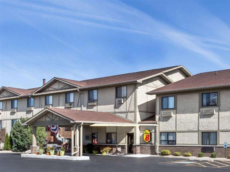 Super 8 By Wyndham Ottawa Starved Rock Hotel Exterior foto